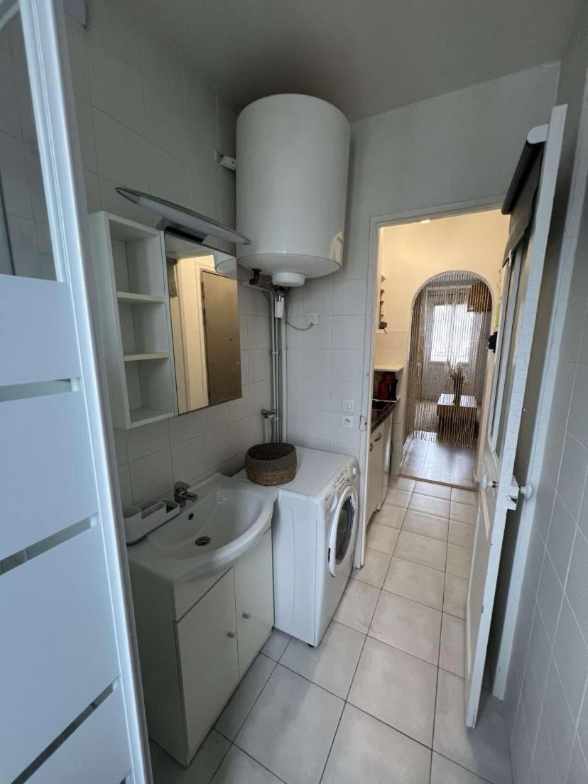 Charmant Appartement Aux Portes De Paris - 2Pax Сент-Уан Экстерьер фото